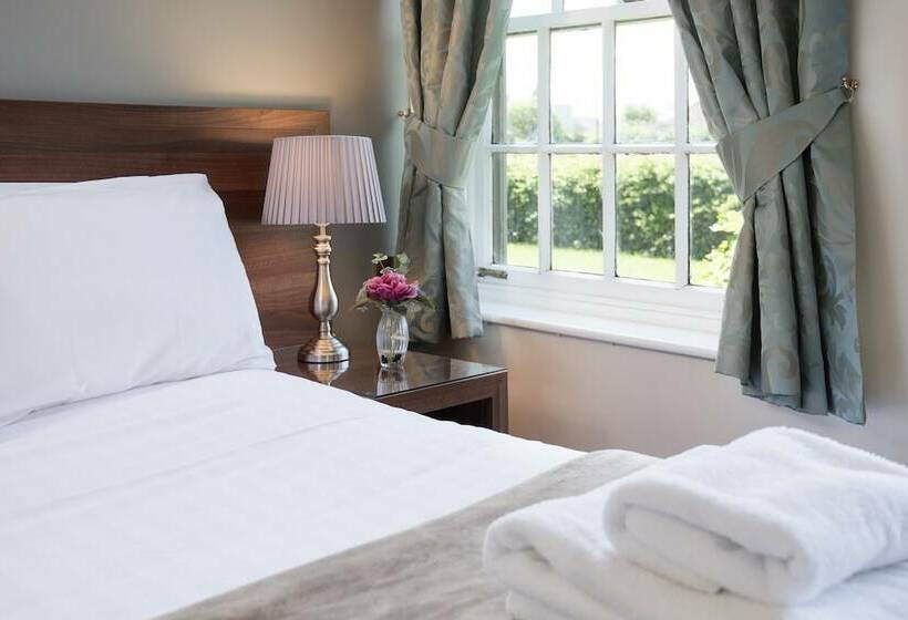 اتاق خانوادگی, The King S Head Inn   The Inn Collection Group