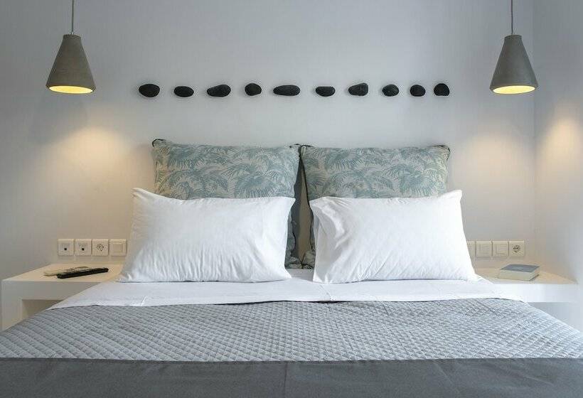 إستوديو قياسى, Gaia Lux Inn