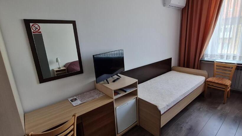 غرفة قياسية, Rooms Lara