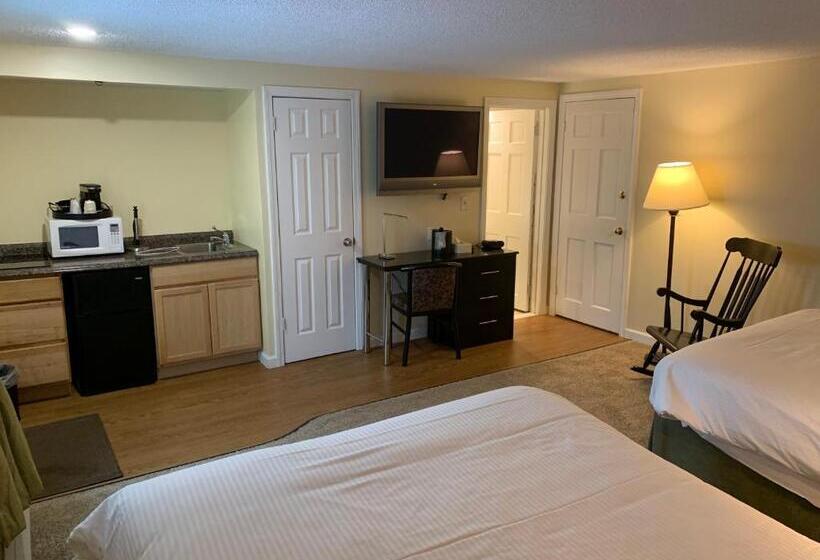 Номер Deluxe, Four Winds Country Motel