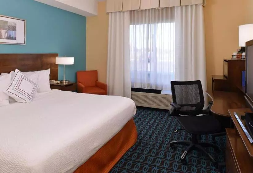 Deluxe-huone Soveltuu Liikuntarajoitteisille, Fairfield By Marriott