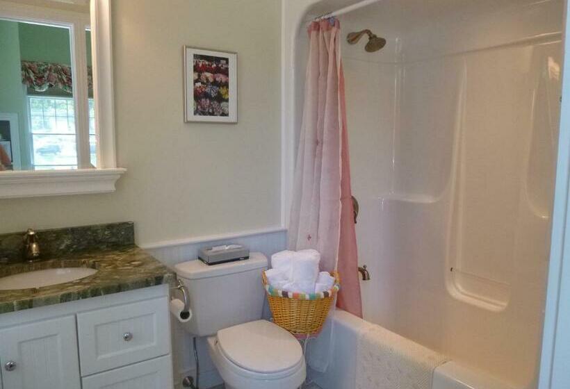 Стандартный Номер Кровать Кинг, Falmouth Heights Motor Lodge