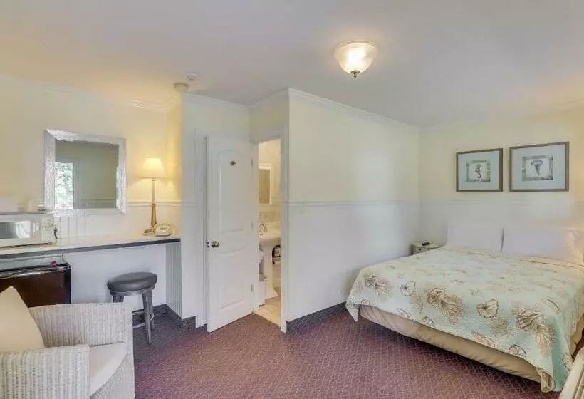 スタンダードルーム, Falmouth Heights Motor Lodge