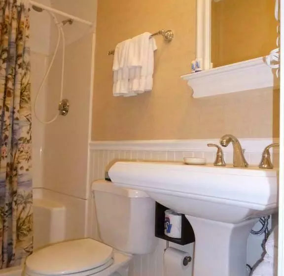 スタンダードルーム, Falmouth Heights Motor Lodge