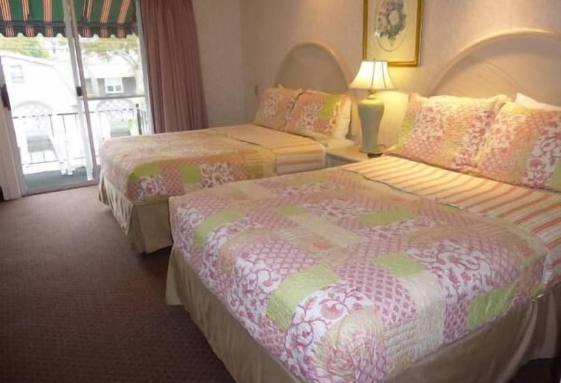 Номер Deluxe, Falmouth Heights Motor Lodge