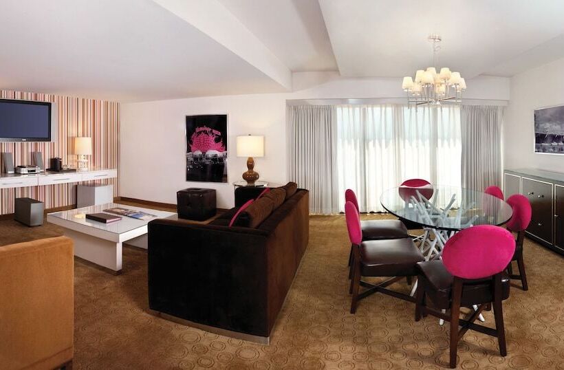 キングサイズベッドのスイートルーム, Flamingo Las Vegas Hotel & Casino