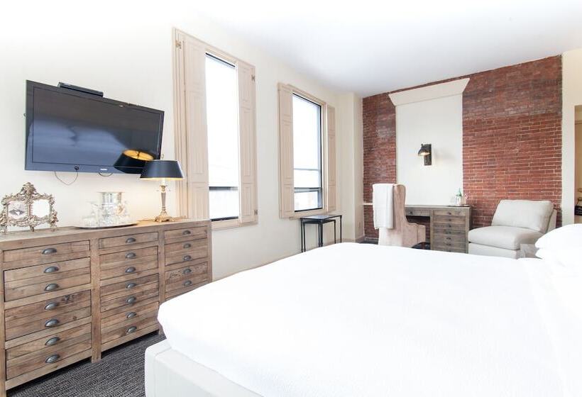 غرفة أساسية سرير مزدوج, Garrison Inn Boutique