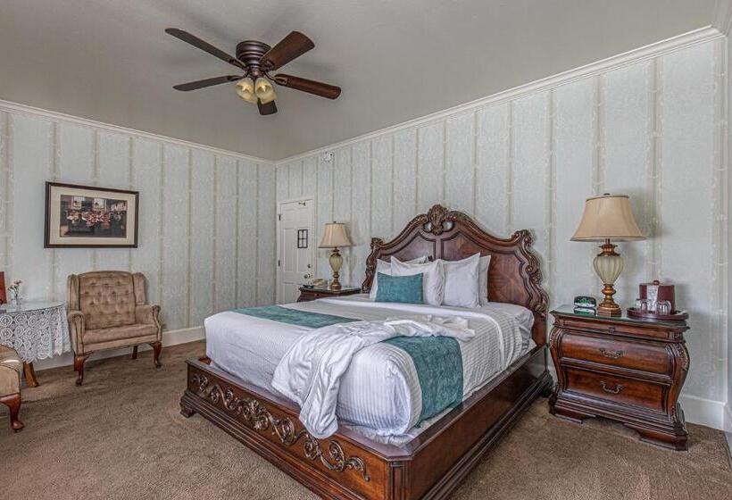 סוויטה, General Palmer