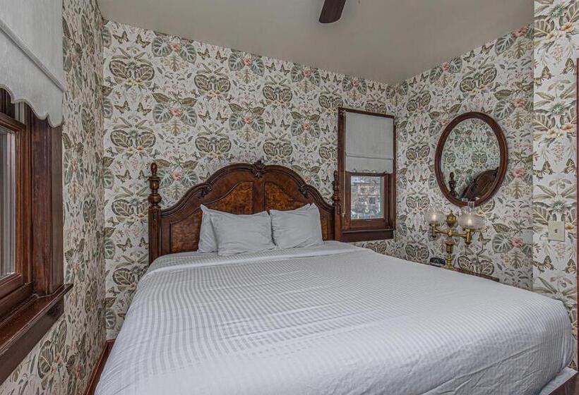 סוויטה דלוקס, General Palmer