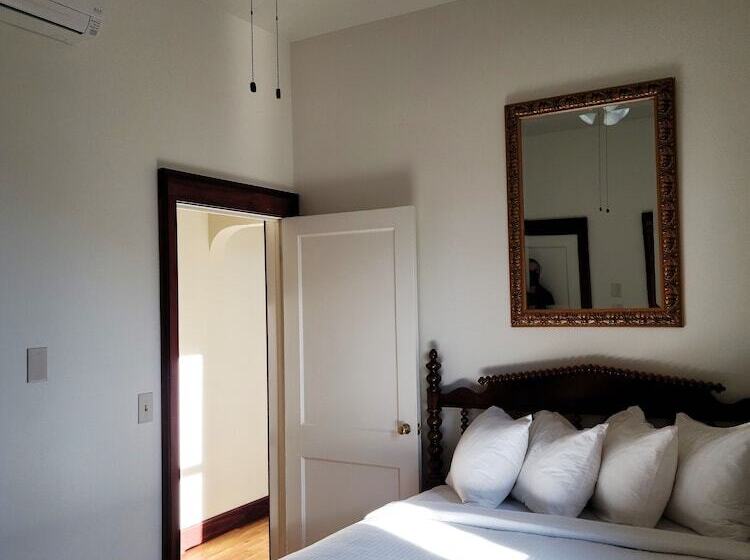 סוויטה, General Palmer