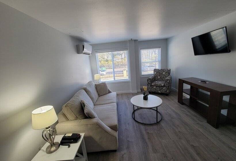 스위트, The Grand Beach Inn