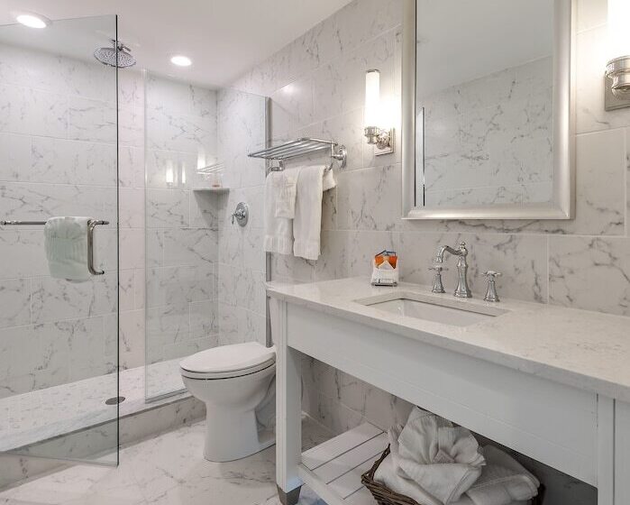 プレミアムスタジオ, Icona Avalon