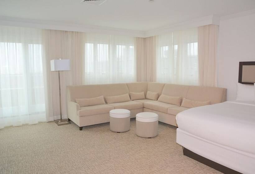 スイート（家族用）, Icona Avalon