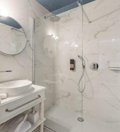 غرفة قياسية مطلة على المدينة, Cocoon