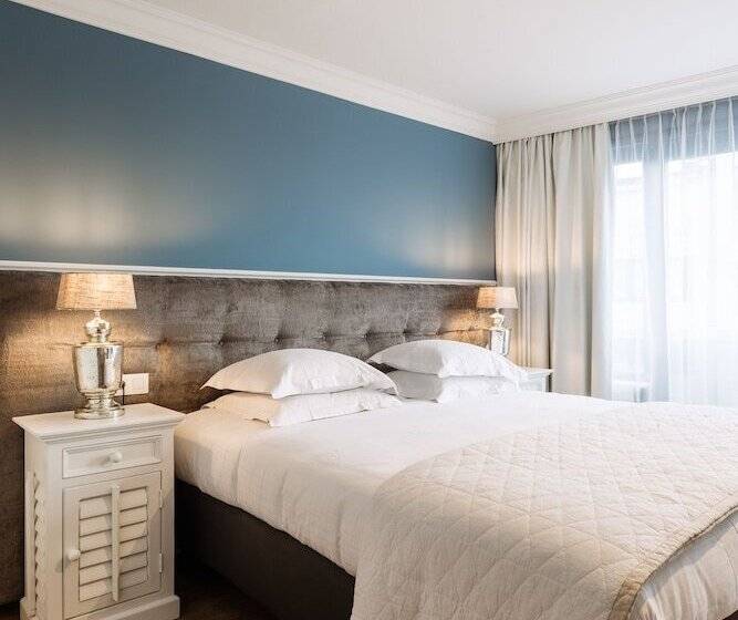 غرفة قياسية مطلة على المدينة, Cocoon