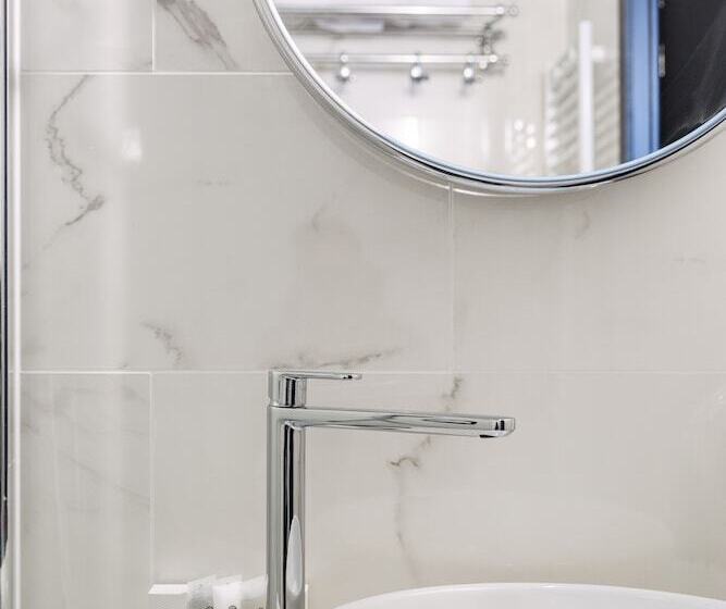 غرفة قياسية داخلية, Cocoon