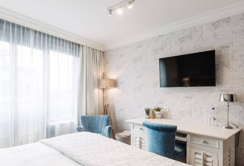 غرفة قياسية مطلة على المدينة, Cocoon