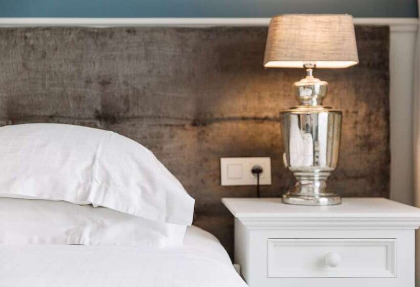 غرفة قياسية مطلة على المدينة, Cocoon