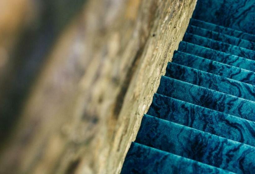 复式套房, Quite Simply French