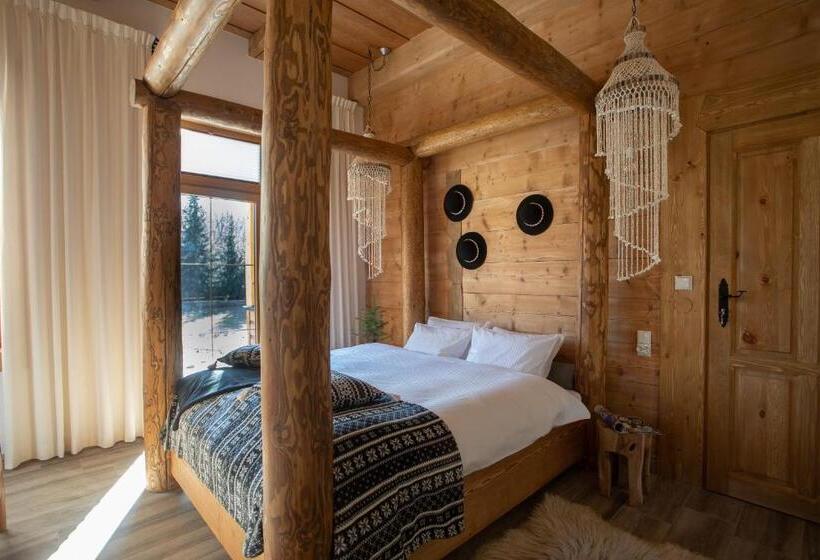 اتاق لوکس, Niedźwiedzia Residence