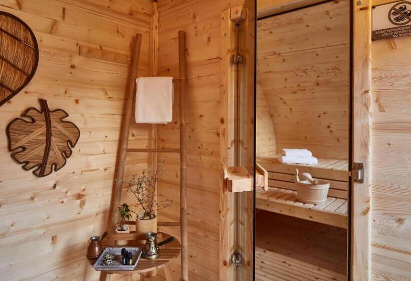 اتاق لوکس, Niedźwiedzia Residence