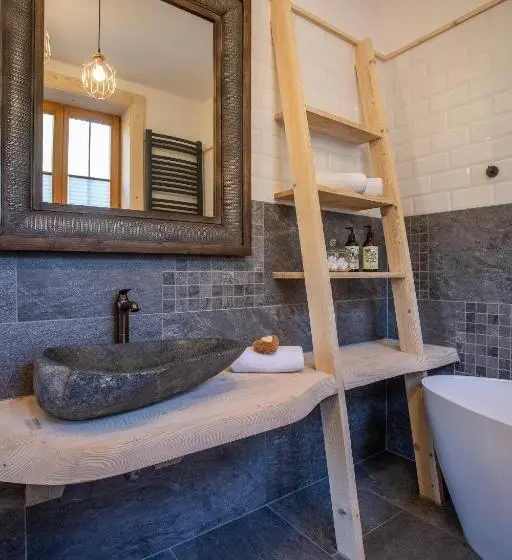 デラックストリプルルーム, Niedźwiedzia Residence