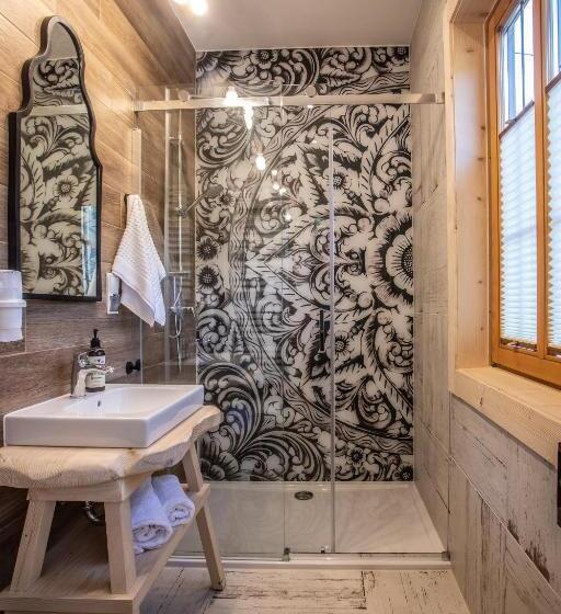 اتاق سوپریور سه تخته, Niedźwiedzia Residence