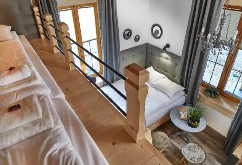 スーペリアの４人部屋, Niedźwiedzia Residence