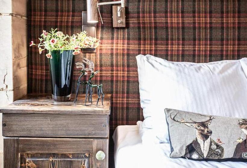 اتاق سوپریور, Niedźwiedzia Residence