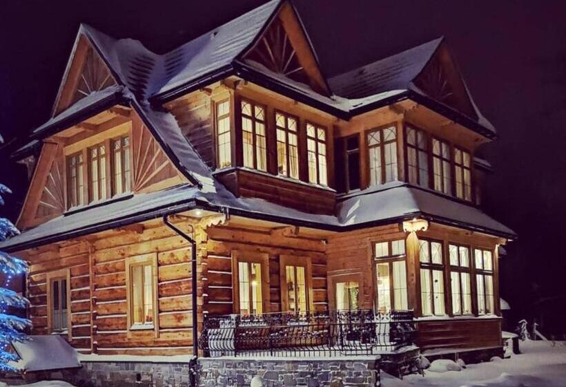 اتاق سوپریور, Niedźwiedzia Residence