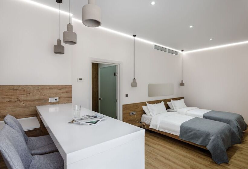 استودیوی استاندارد, 8512 Apart