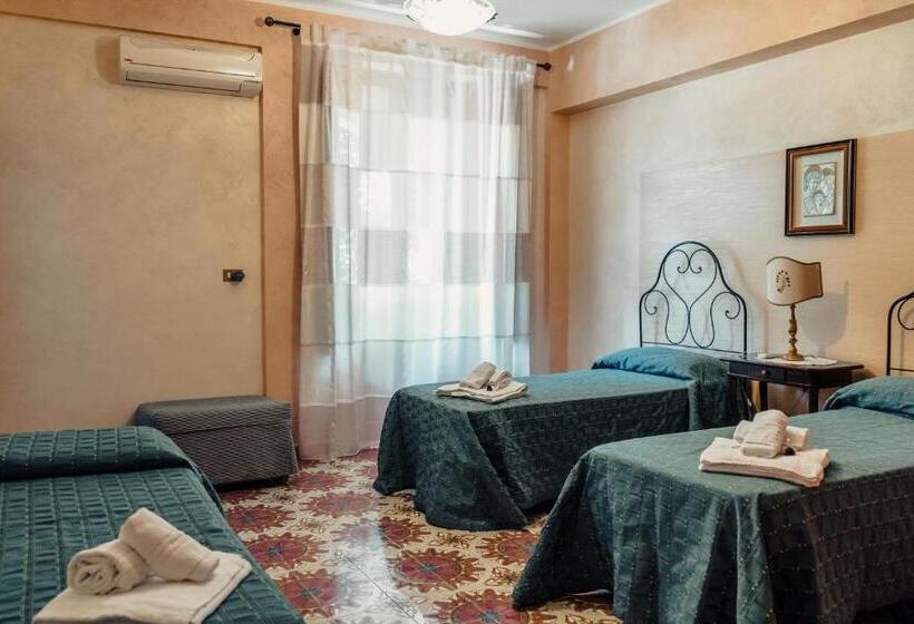 חדר סטנדרט לשלושה, B&b Elvira Al Duomo