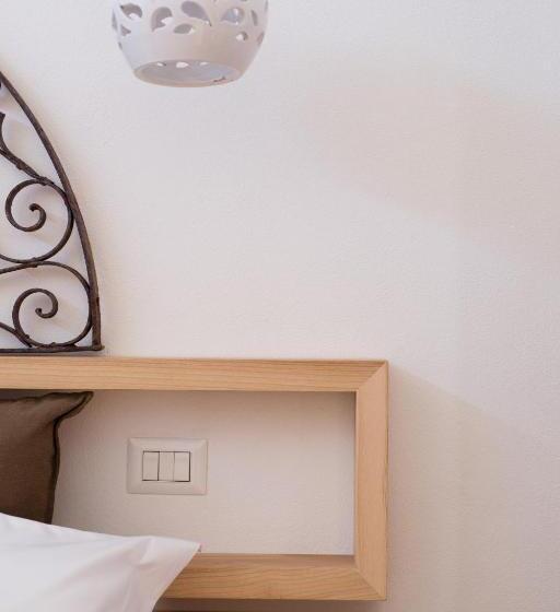 Basic-huone, Casa Litarà