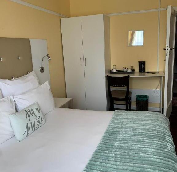 Номер Deluxe, Kwazi Guest House