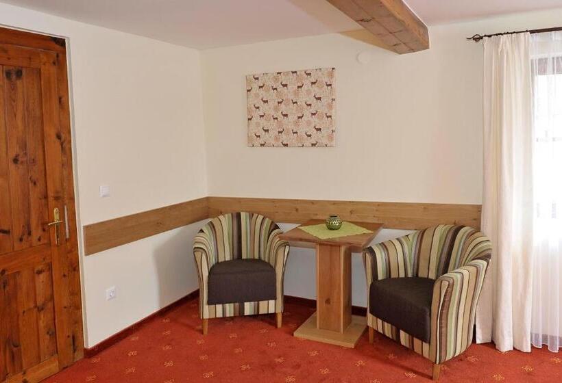 جناح, Gasthof Tetter