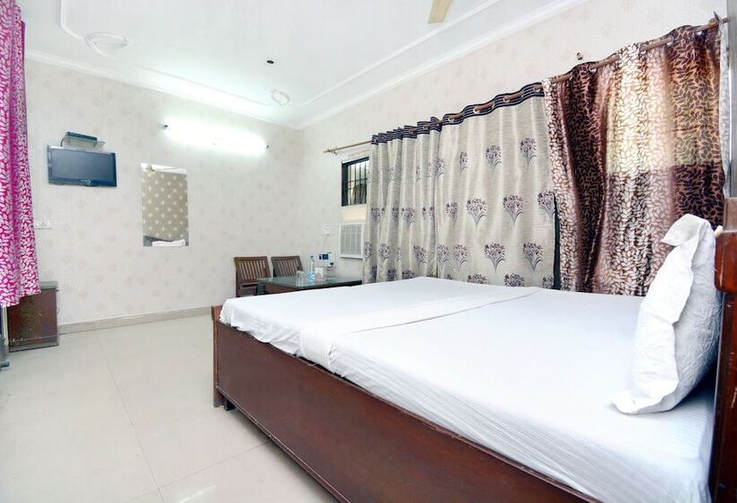 Номер Стандарт, Spot On 37308 Hotel Citi Inn3