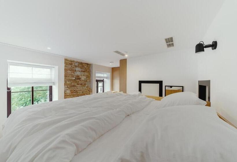 Standard-studio, Owntown Apart