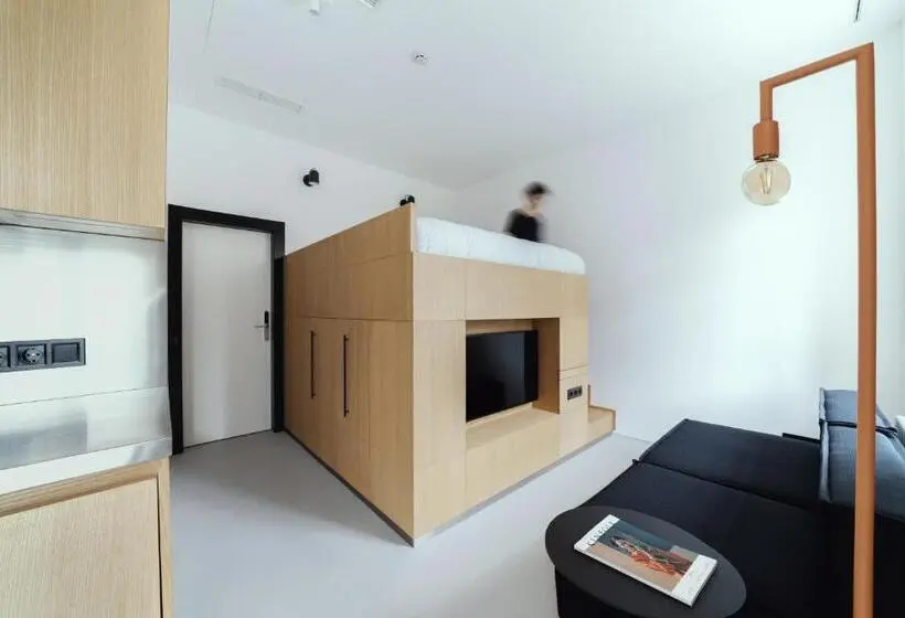 Standard-studio, Owntown Apart