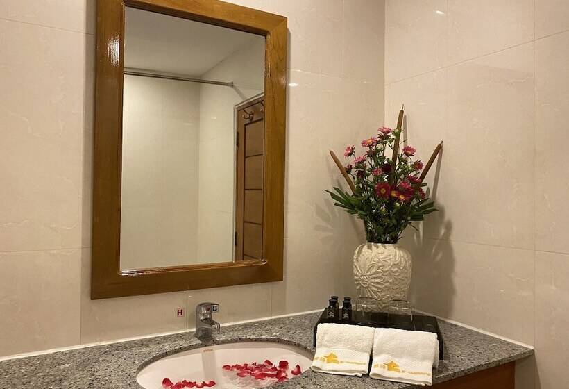 اتاق لوکس, Eoutfitting Golden Country