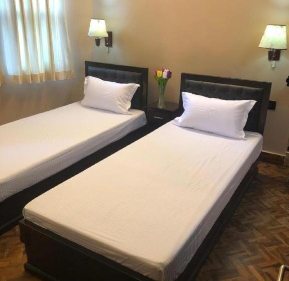 اتاق استاندارد, Rinchen