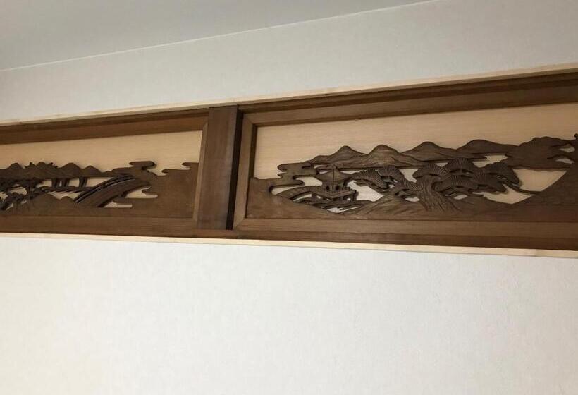 经济四人房间, Wish Hana