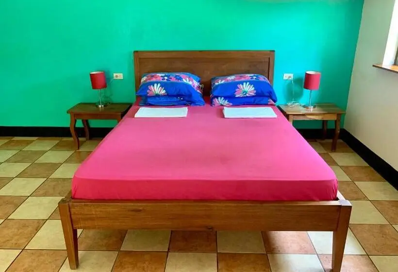 スタンダードバンガロー, Hospedaje Soma Ometepe