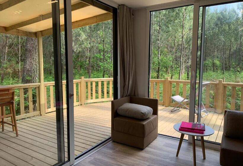 جناح ديلوكس, Green Resort