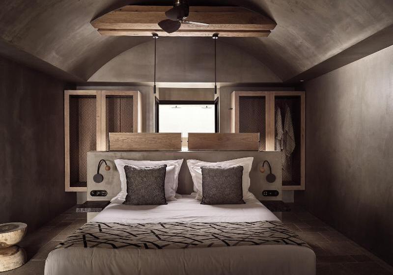 سوییت با چشم‌انداز دریا, Acro Suites  A Wellbeing Resort