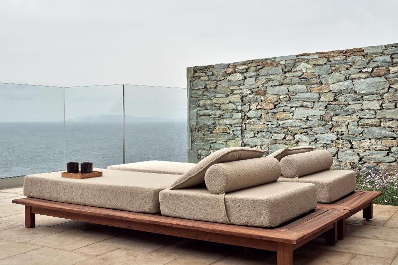 سوییت با چشم‌انداز دریا, Acro Suites  A Wellbeing Resort