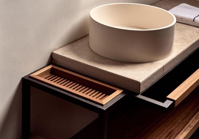 اتاق استاندارد با چشم‌انداز دریا, Acro Suites  A Wellbeing Resort