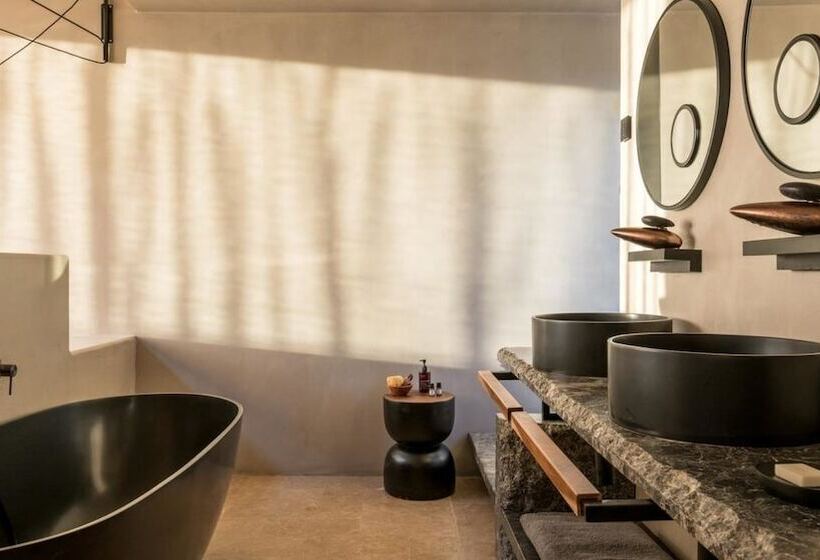 اتاق استاندارد با چشم‌انداز دریا, Acro Suites  A Wellbeing Resort