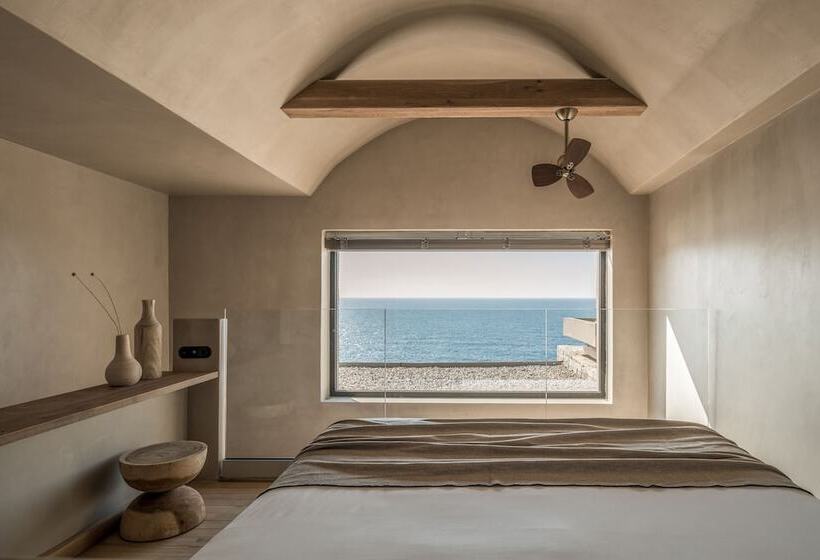 اتاق استاندارد با چشم‌انداز دریا, Acro Suites  A Wellbeing Resort