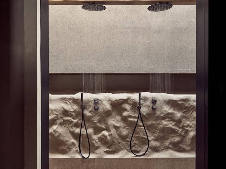 سوییت با چشم‌انداز دریا, Acro Suites  A Wellbeing Resort