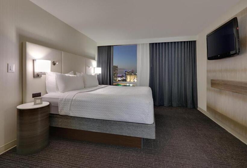 חדר סטנדרט עם מיטת קינג, Crowne Plaza Hotel Dallas Downtown, An Ihg